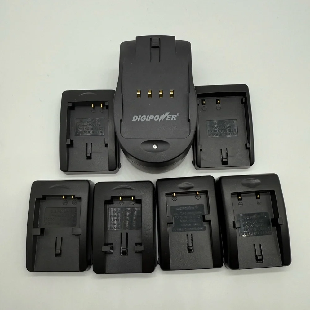 Digipower Battery Charger Set